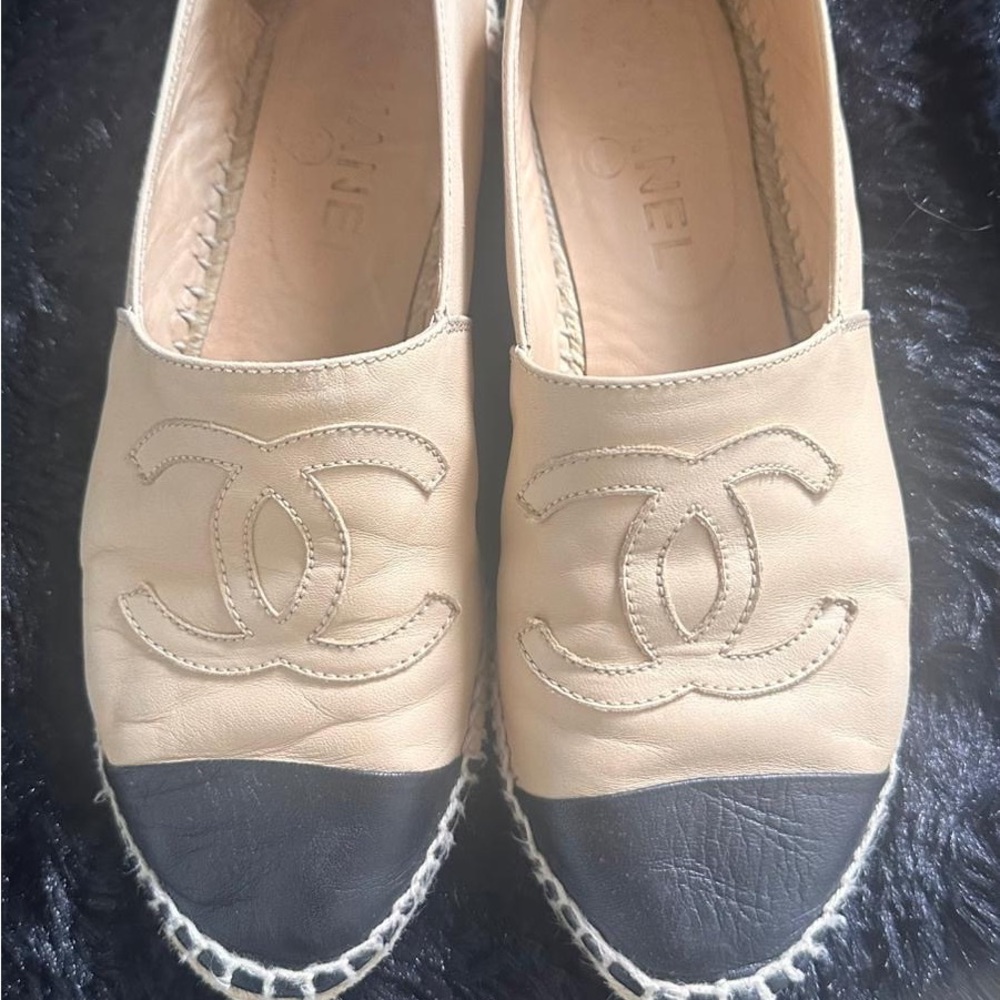 CHANEL Cream and Black Espadrilles with Quilted CC Logo